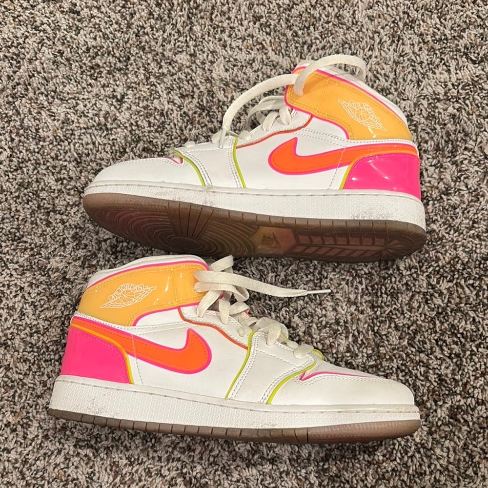 Nike Pink and Orange Sneakers High-Top Design